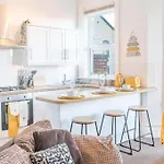 Cozy & Modern In
