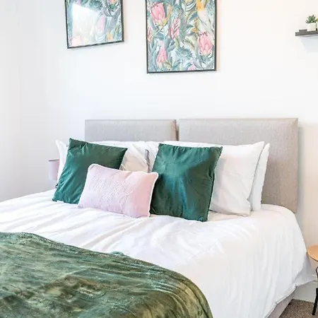 Cozy & Modern In
